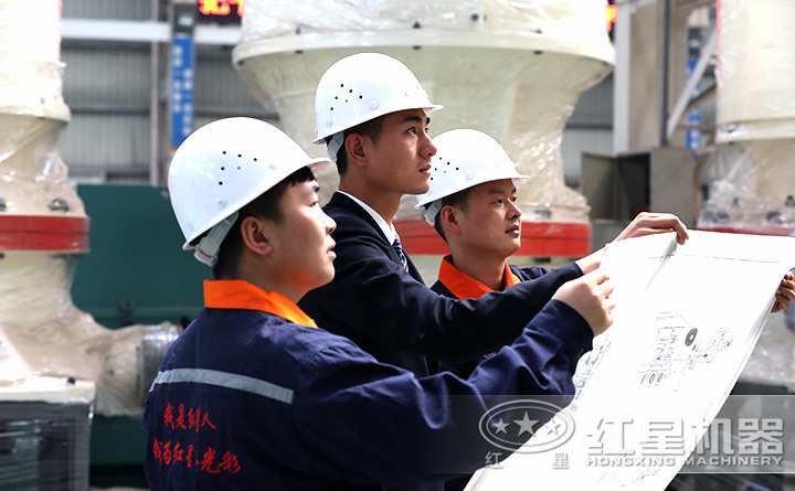 精湛技術(shù)人員現(xiàn)場指導(dǎo)設(shè)備的生產(chǎn)、制造